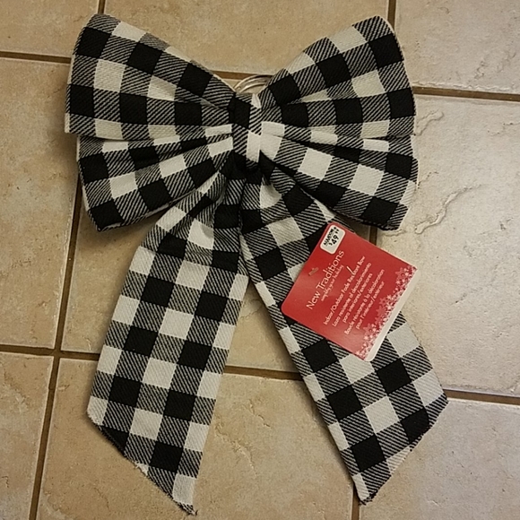 New Traditions black and white plaid oversized bow - Picture 7 of 7